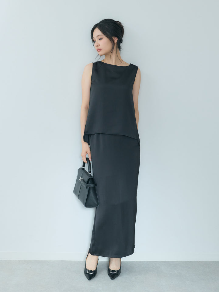 【Essential】Satin side slit sleeveless tops