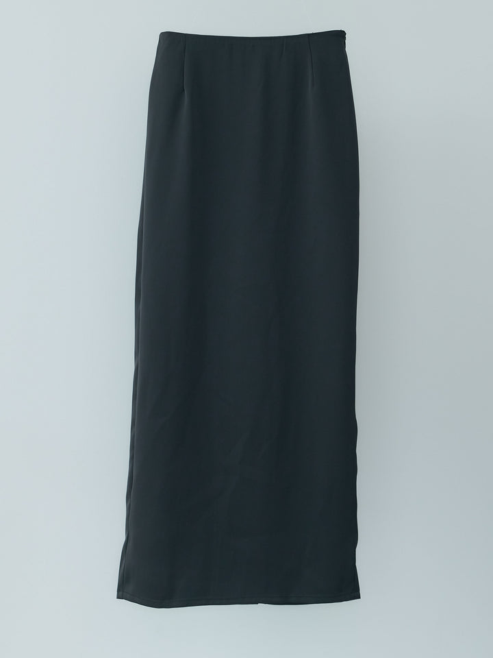 【Essential】Satin I line back slit skirt