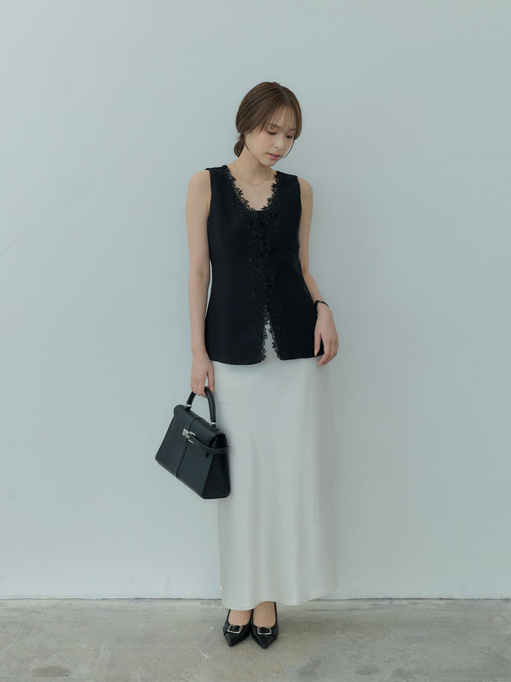 【Luxe series】フロントフラワーレースデザインノースリベスト