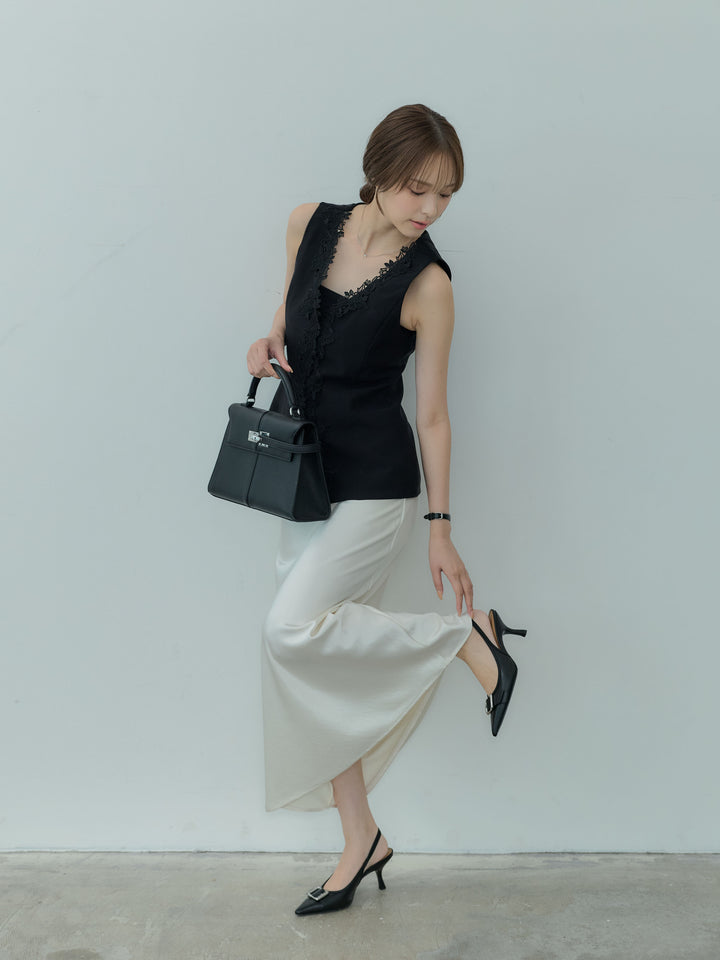 【Luxe series】フロントフラワーレースデザインノースリベスト