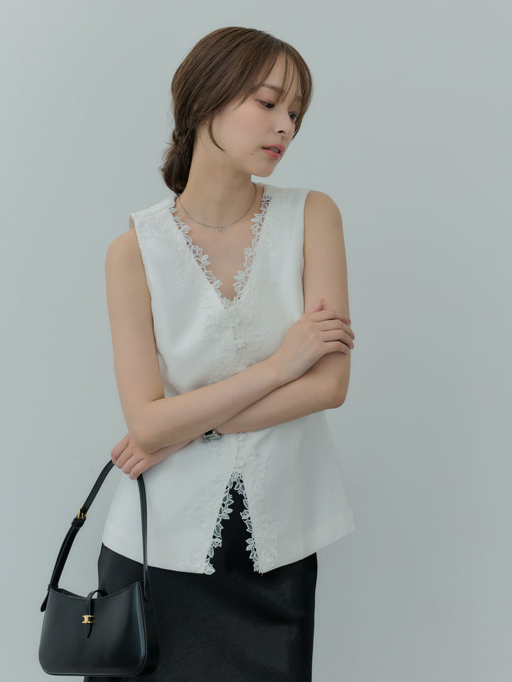 【Luxe series】フロントフラワーレースデザインノースリベスト