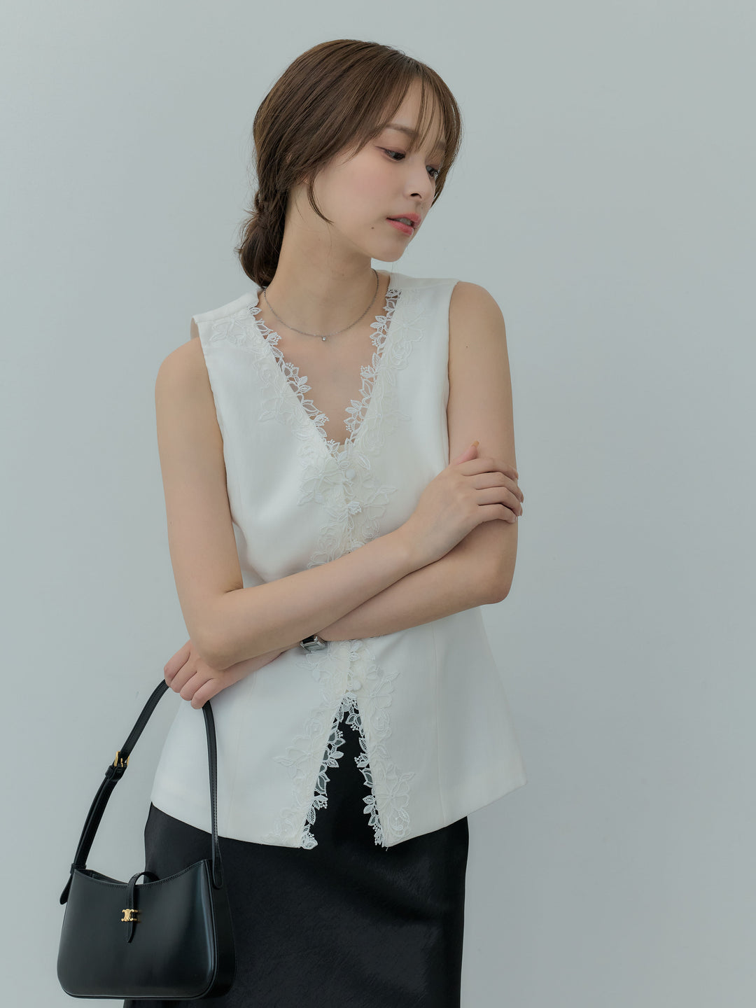 【SET】【Luxe series】フロントフラワーレースデザインノースリベスト+リュクスAラインサテンスカート(2set)