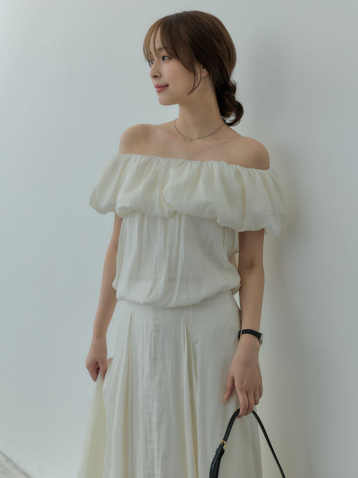 【Luxe series】グロッシーボリュームオフショルダーブラウス&グロッシープリーツタックスカートSET UP