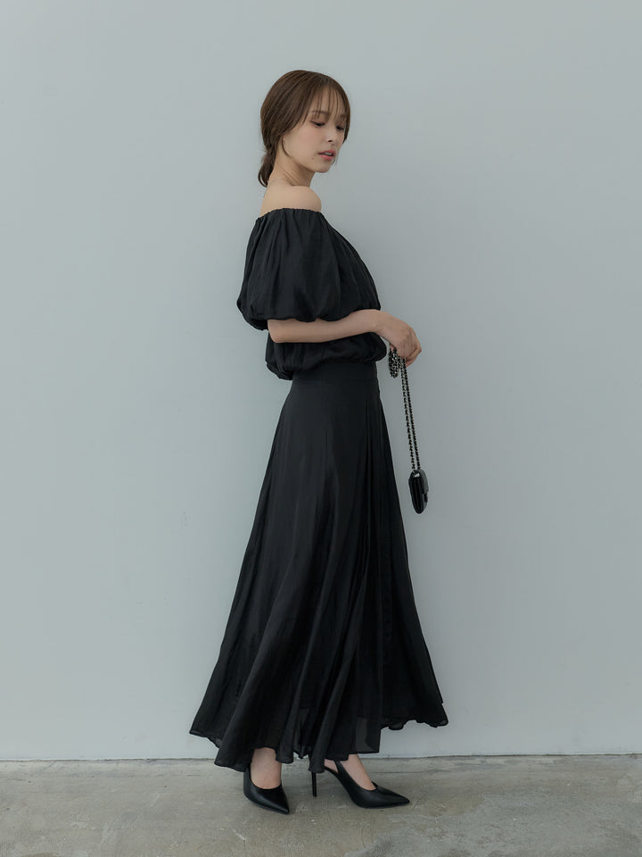 【Luxe series】グロッシーボリュームオフショルダーブラウス&グロッシープリーツタックスカートSET UP