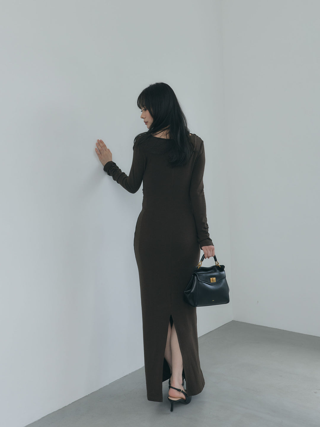 【Essential】Drape soft touch fit one piece