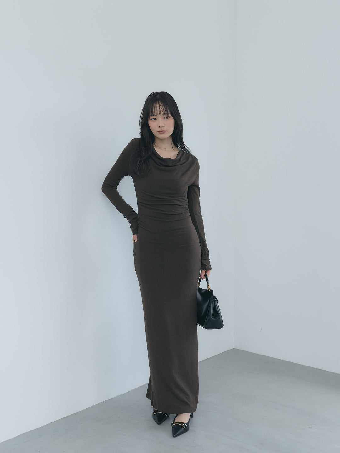 【Essential】Drape soft touch fit one piece