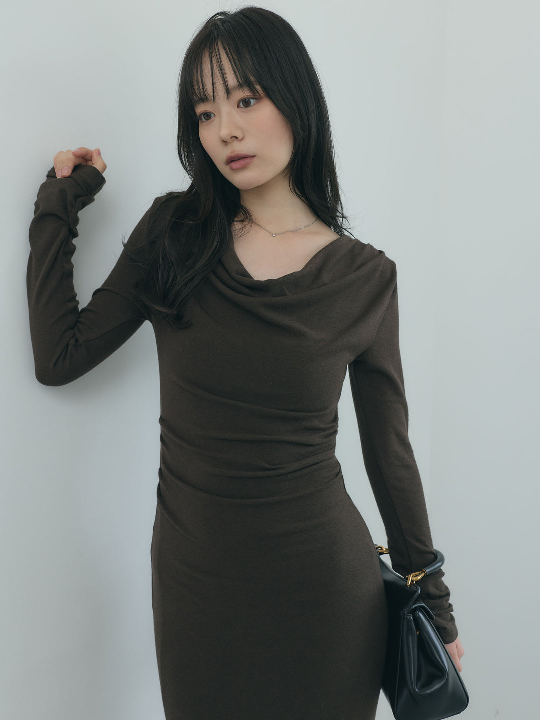 【Essential】Drape soft touch fit one piece