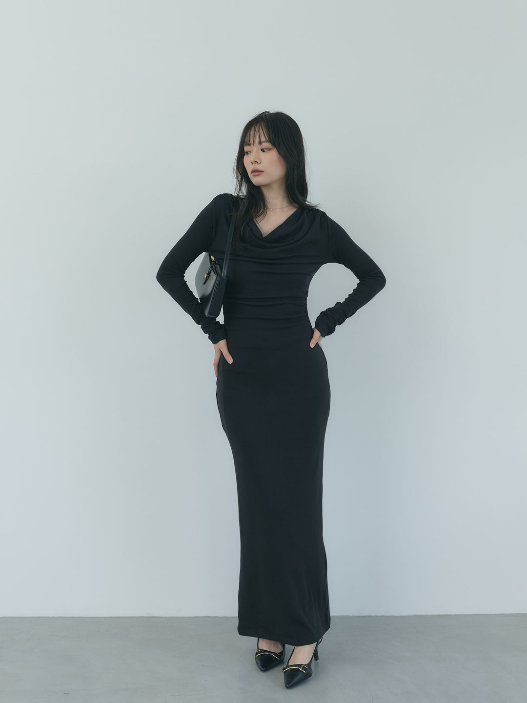 【Essential】Drape soft touch fit one piece