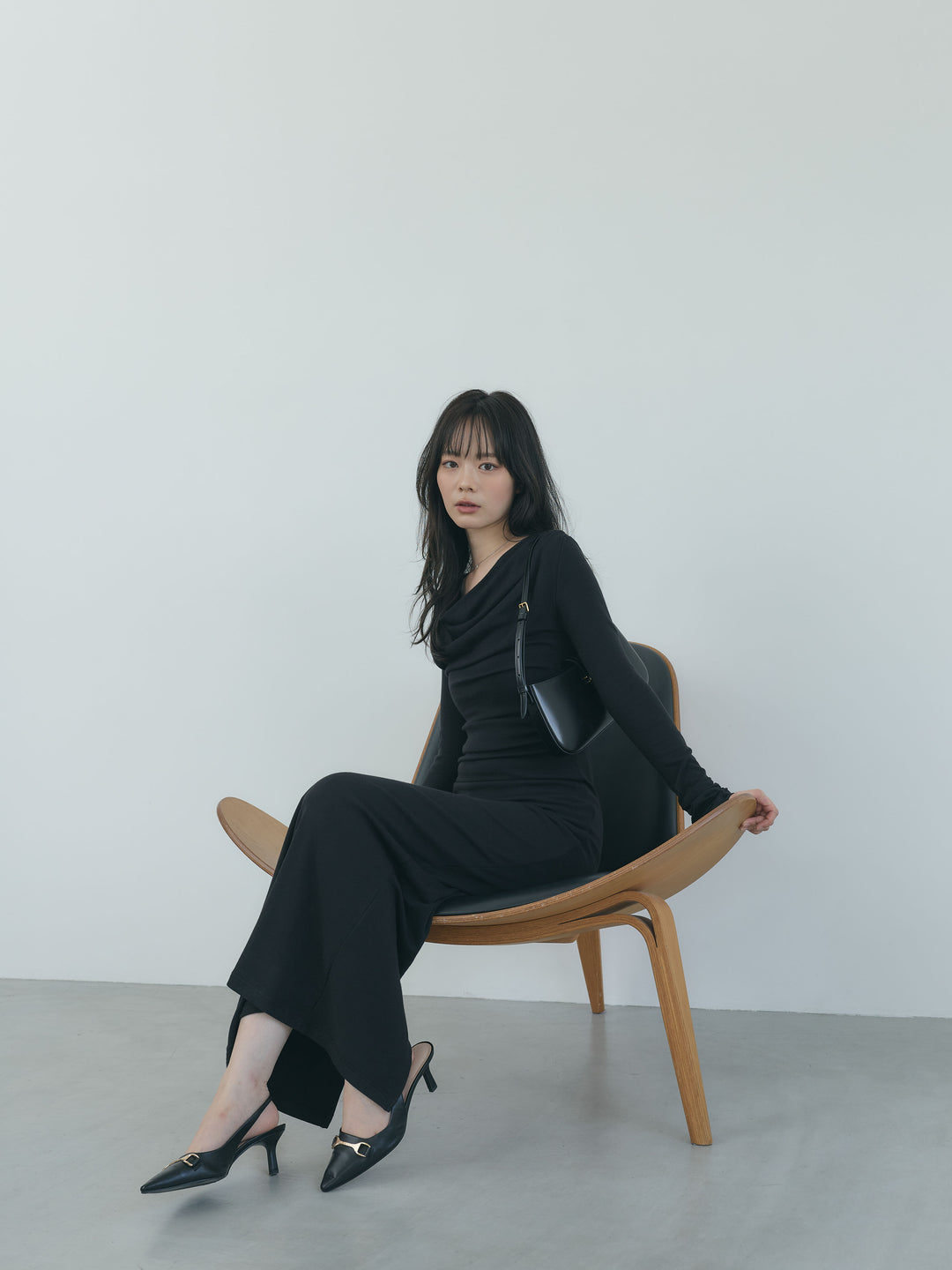 【Essential】Drape soft touch fit one piece
