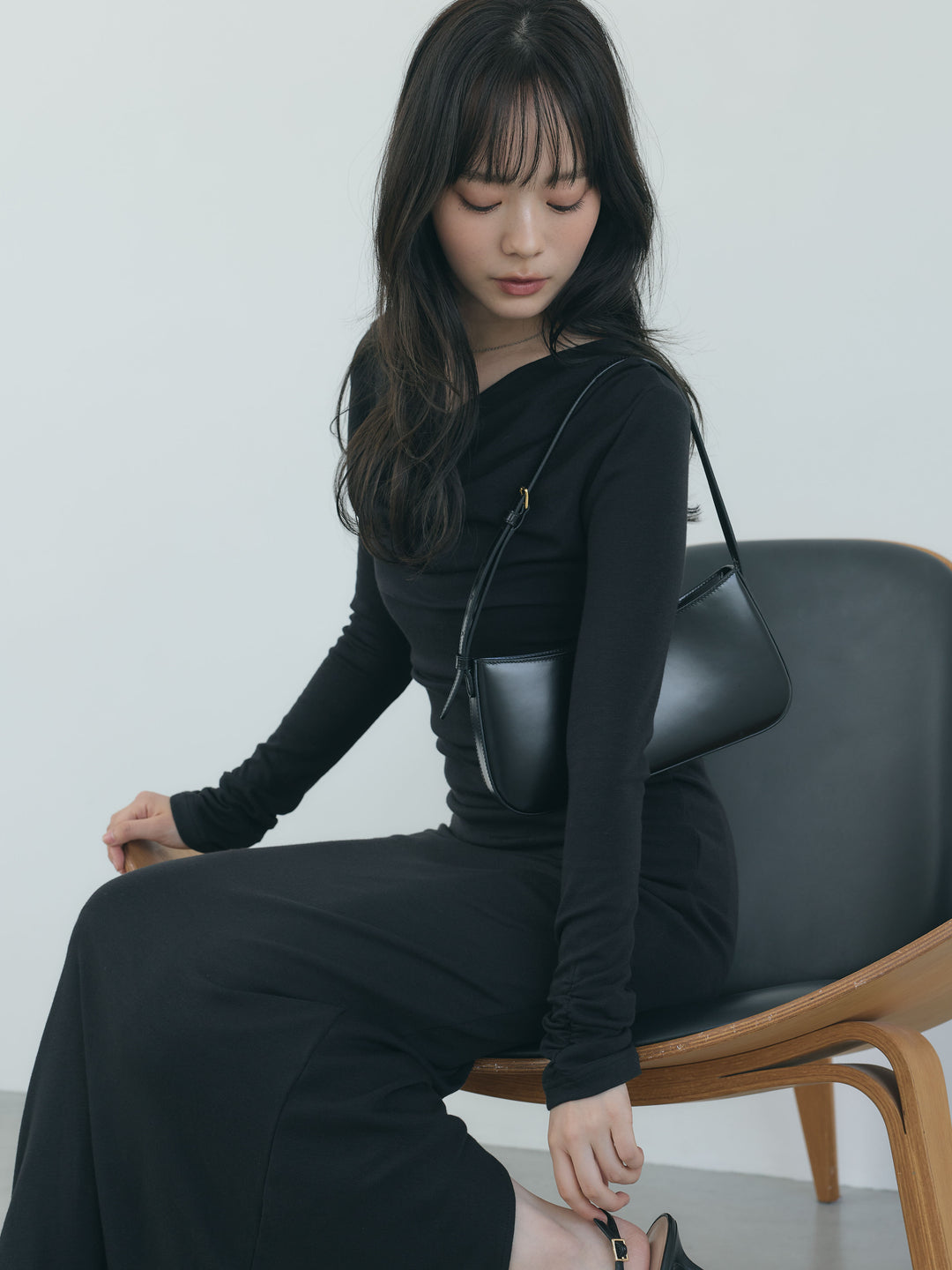 【Essential】Drape soft touch fit one piece