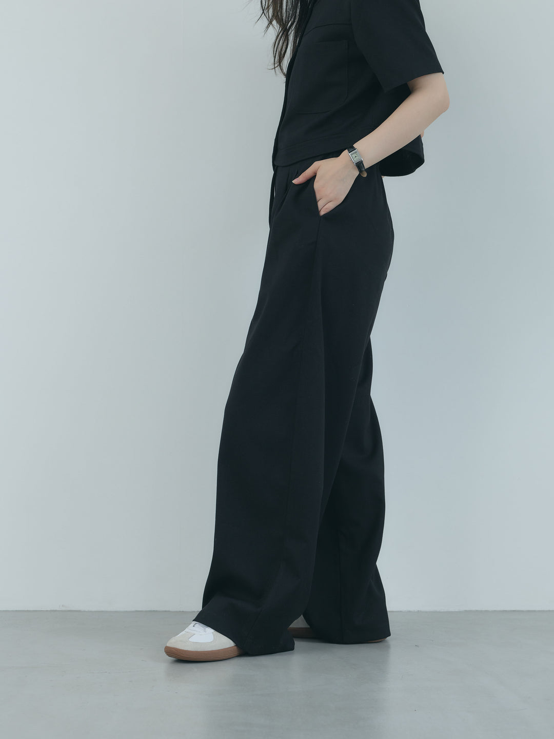 【Essential】ウールタッチダブルポケットショートジャケット & ウールタッチタックストレートパンツ SET UP