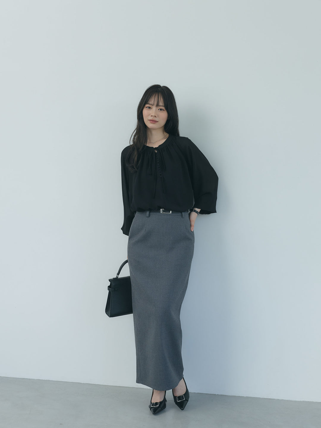 【SET】くるみボタンシアーボリュームブラウス+【Essential】Authentic wool like pencil skirt(2set)