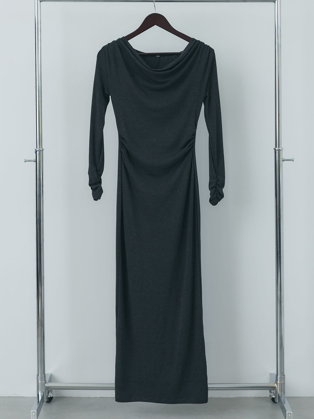 【Essential】Drape soft touch fit one piece