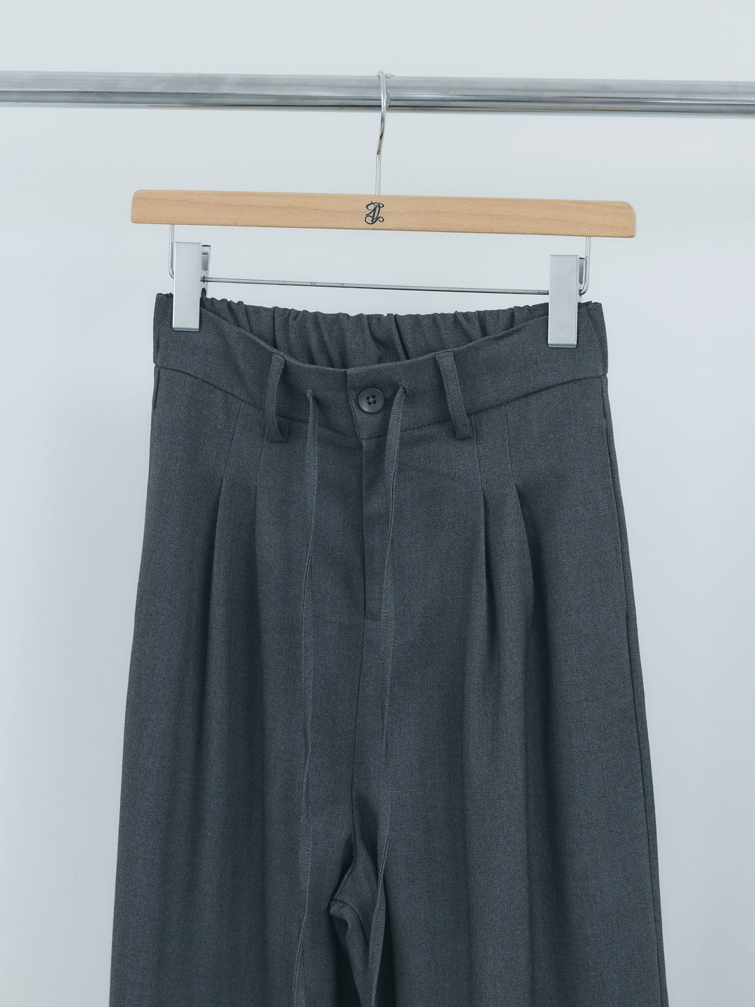 【Essential】ウールタッチダブルポケットショートジャケット & ウールタッチタックストレートパンツ SET UP
