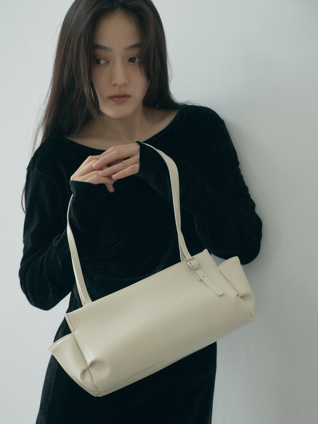 モダンラインミニマルワイドBAG