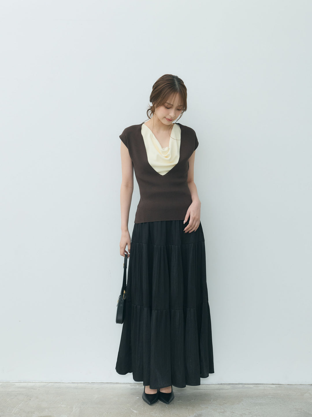 【Essential】Soft sheen tiered flare skirt