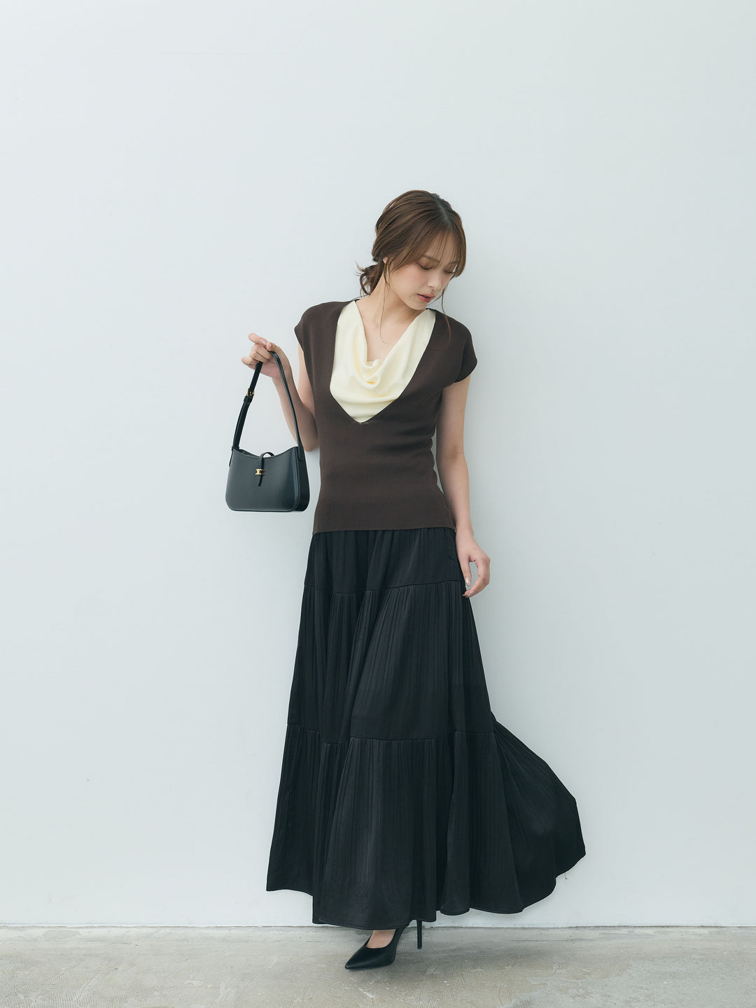 【Essential】Soft sheen tiered flare skirt