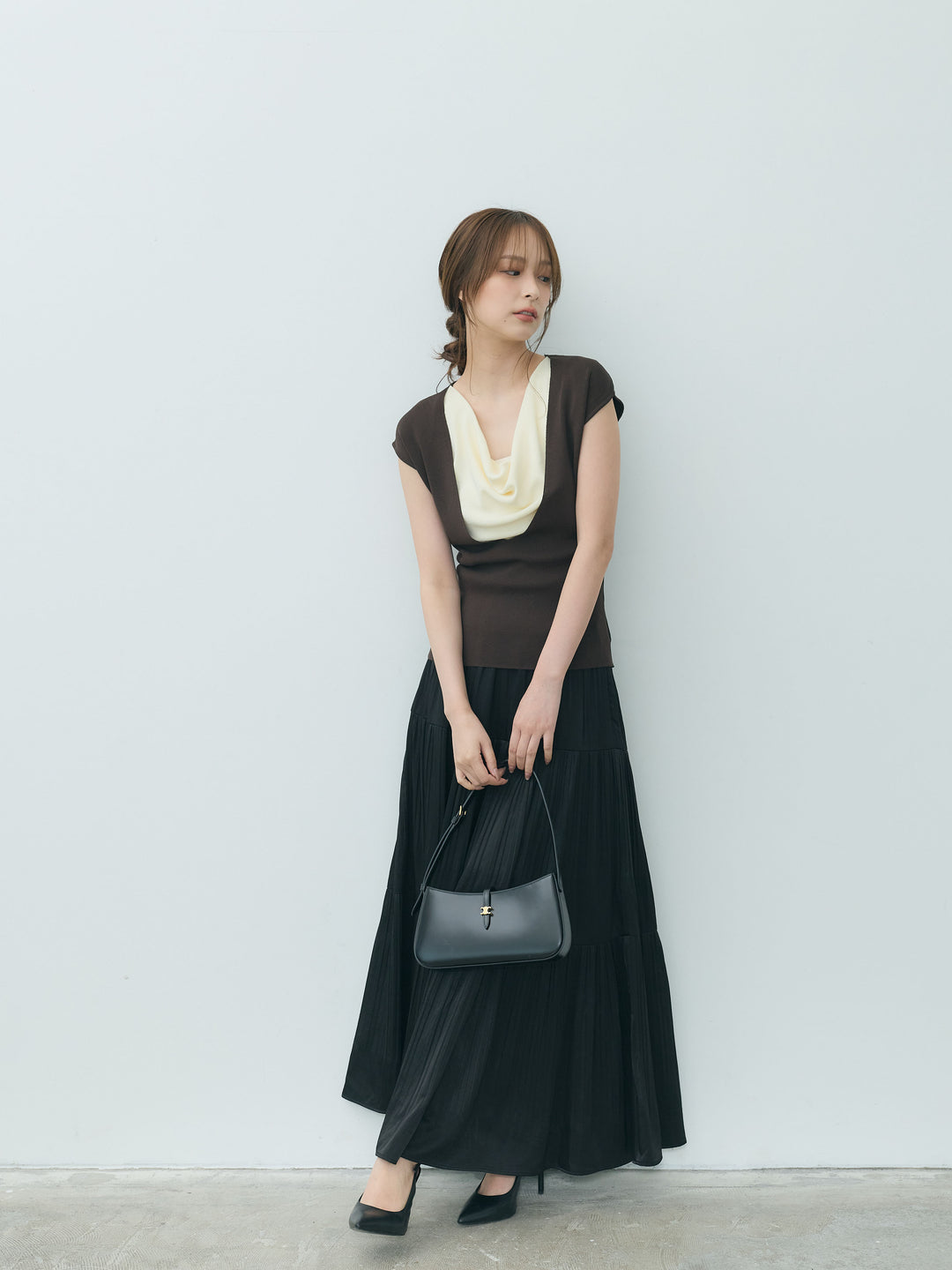 【SET】ドレープレイヤードノースリーブニットトップス+【Essential】Soft sheen tiered flare skirt(2set)