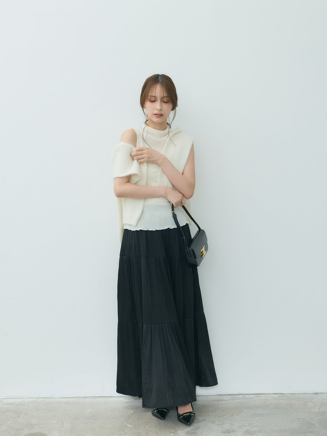 【Essential】Soft sheen tiered flare skirt