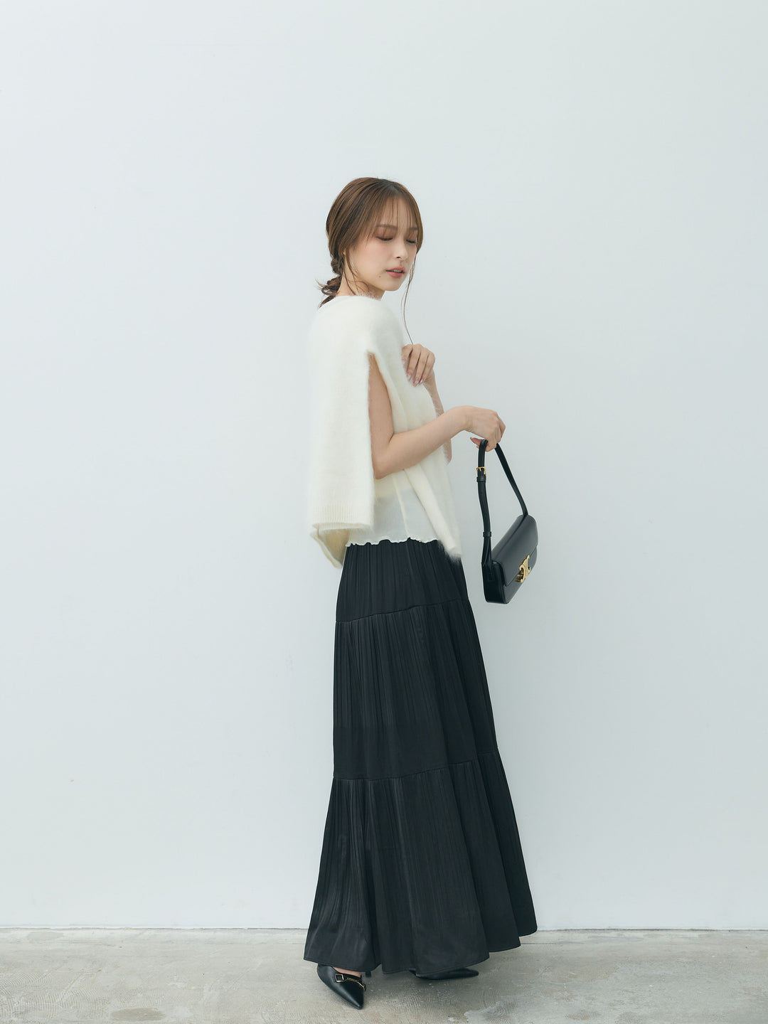 【Essential】Soft sheen tiered flare skirt