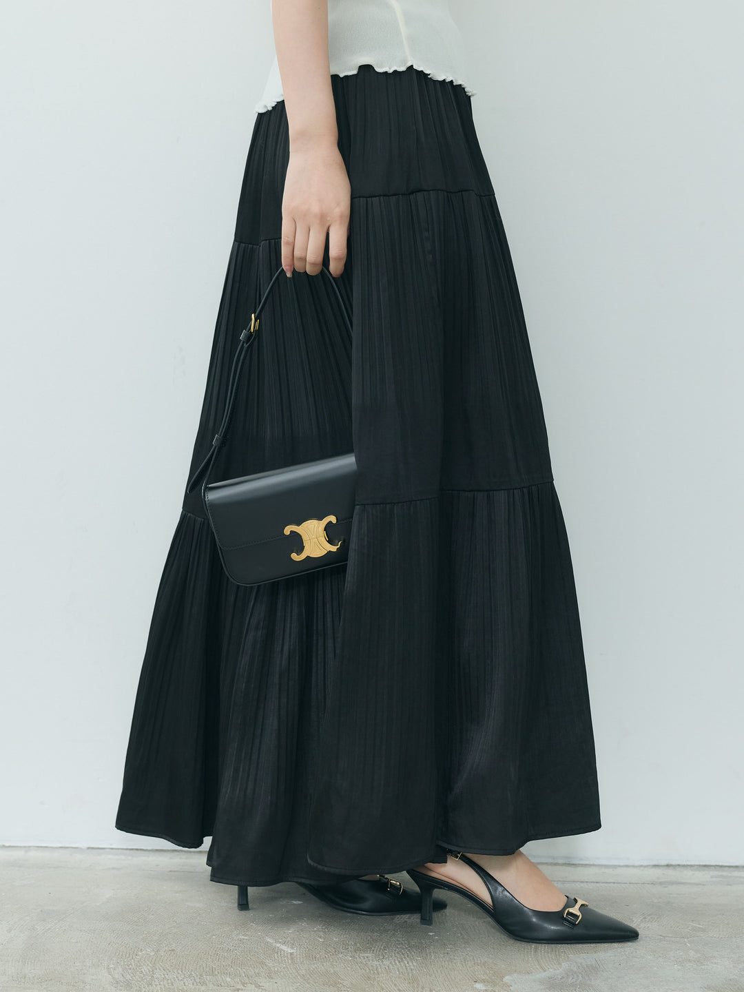 【Essential】Soft sheen tiered flare skirt