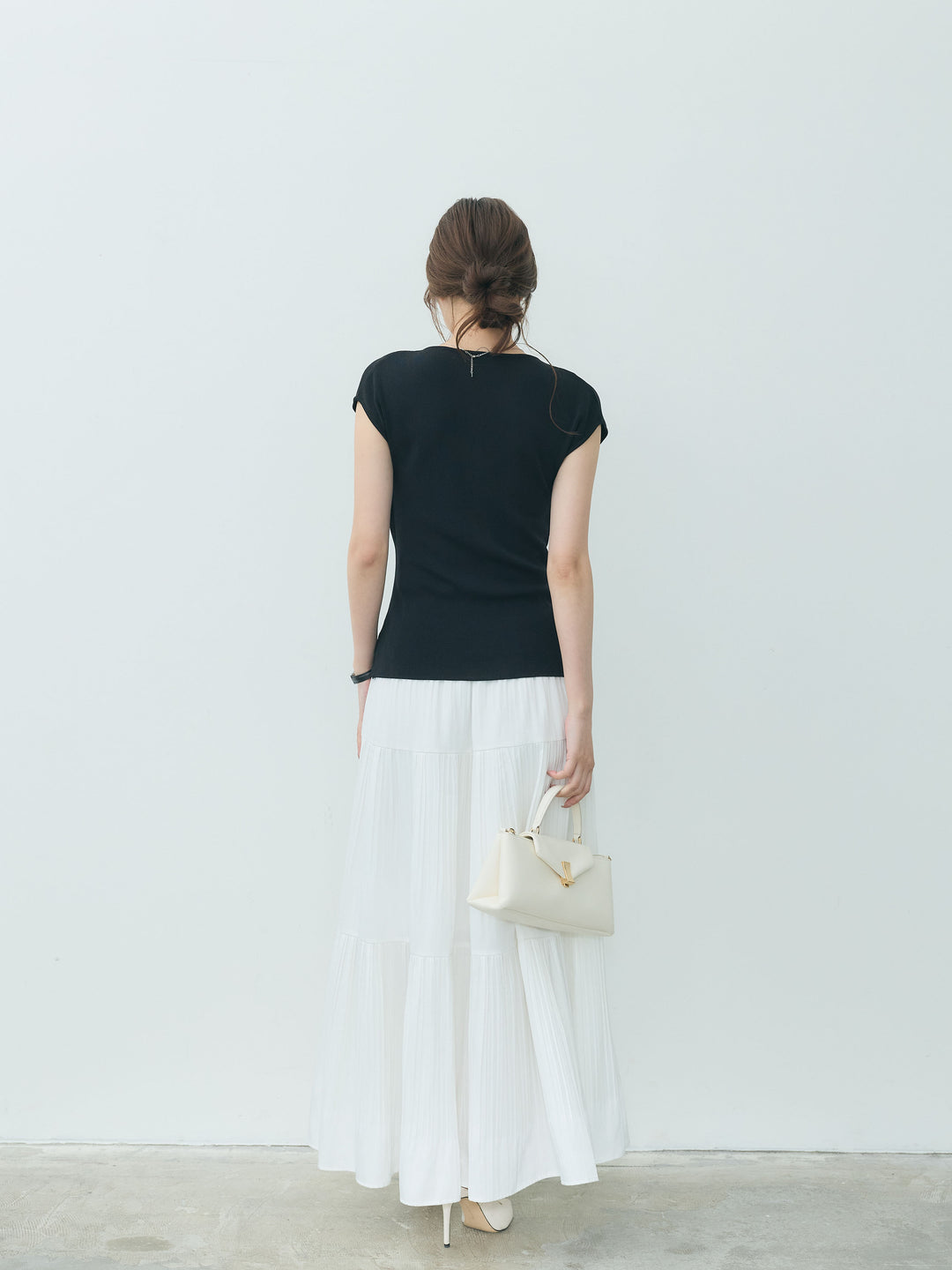 【SET】ドレープレイヤードノースリーブニットトップス+【Essential】Soft sheen tiered flare skirt(2set)