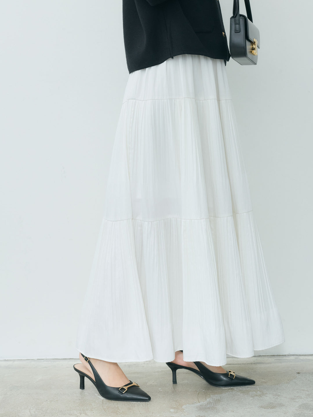 【Essential】Soft sheen tiered flare skirt