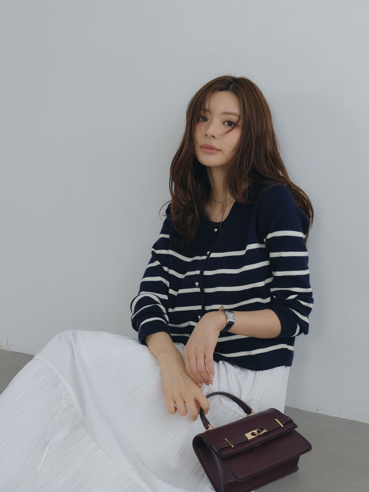 【SET】ゴールドボタンボーダーニットカーディガン+【Essential】Soft sheen tiered flare skirt(2set)