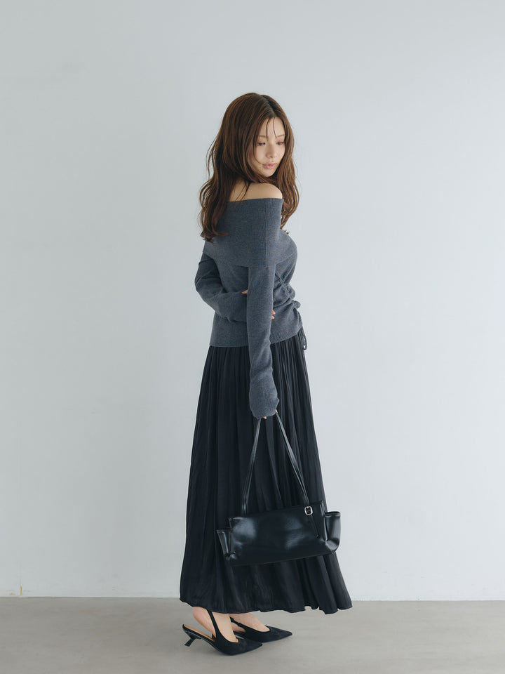 グロッシーフルイドプリーツスカート