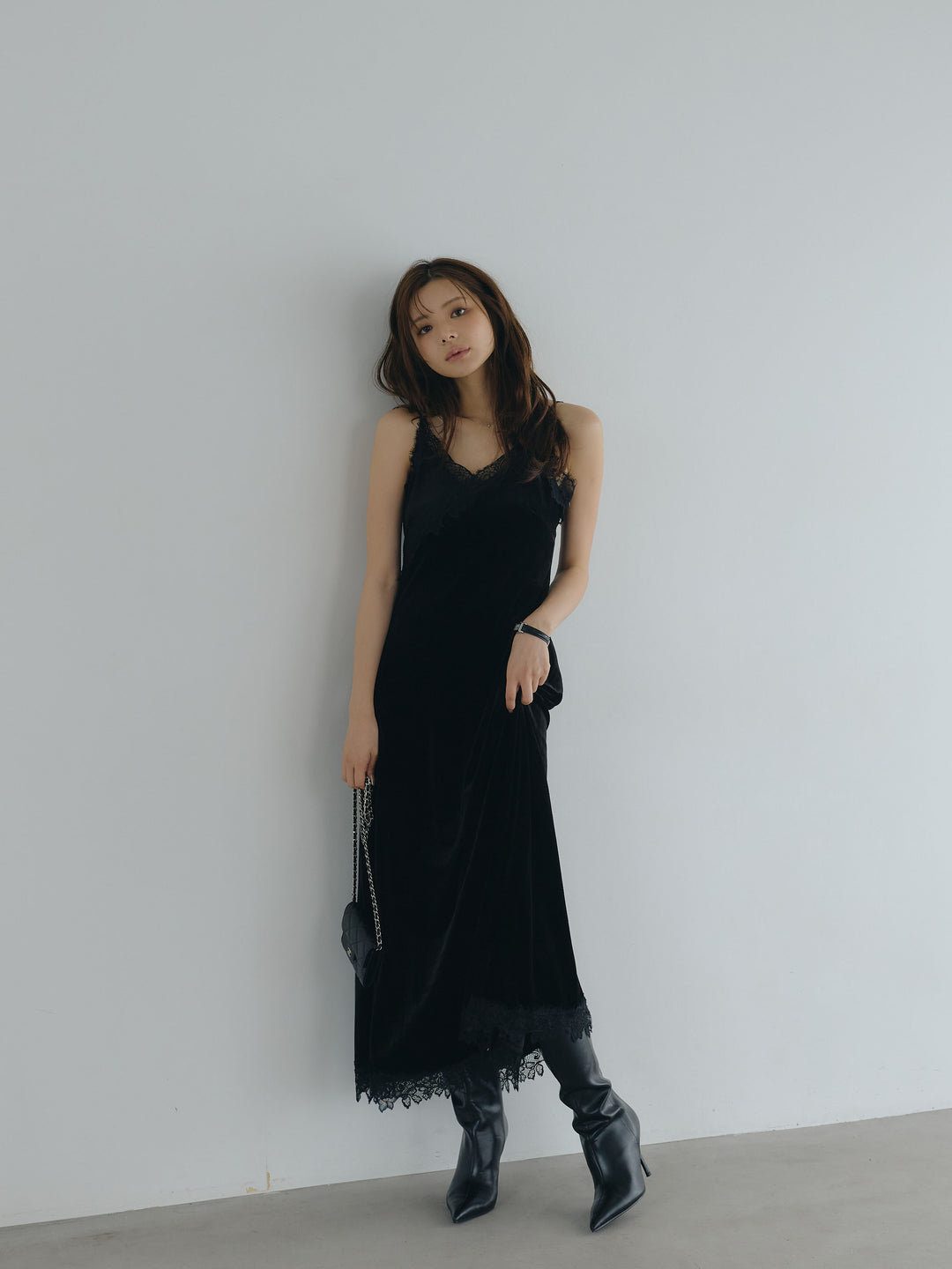 【Luxe series】レーストリムベロアAラインキャミワンピース