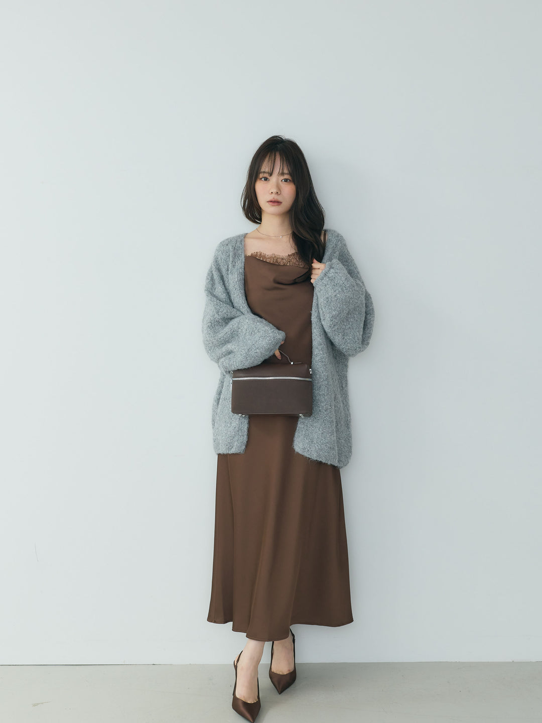 レースドッキングドレープサテンワンピース