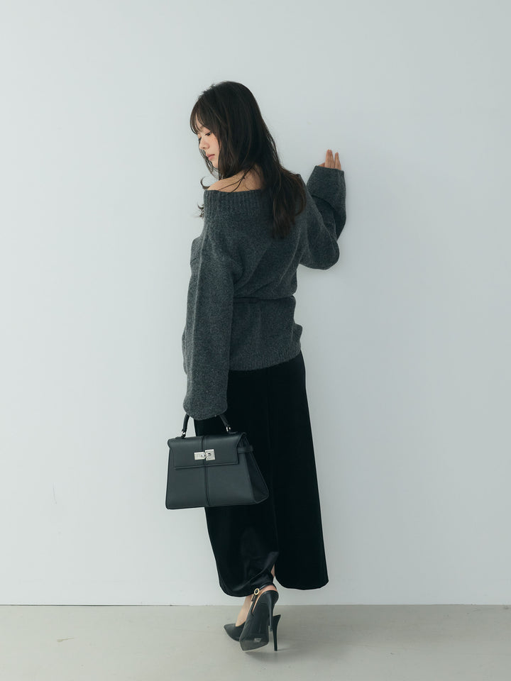 【Essential】Loose silhouette off shoulder knit tops