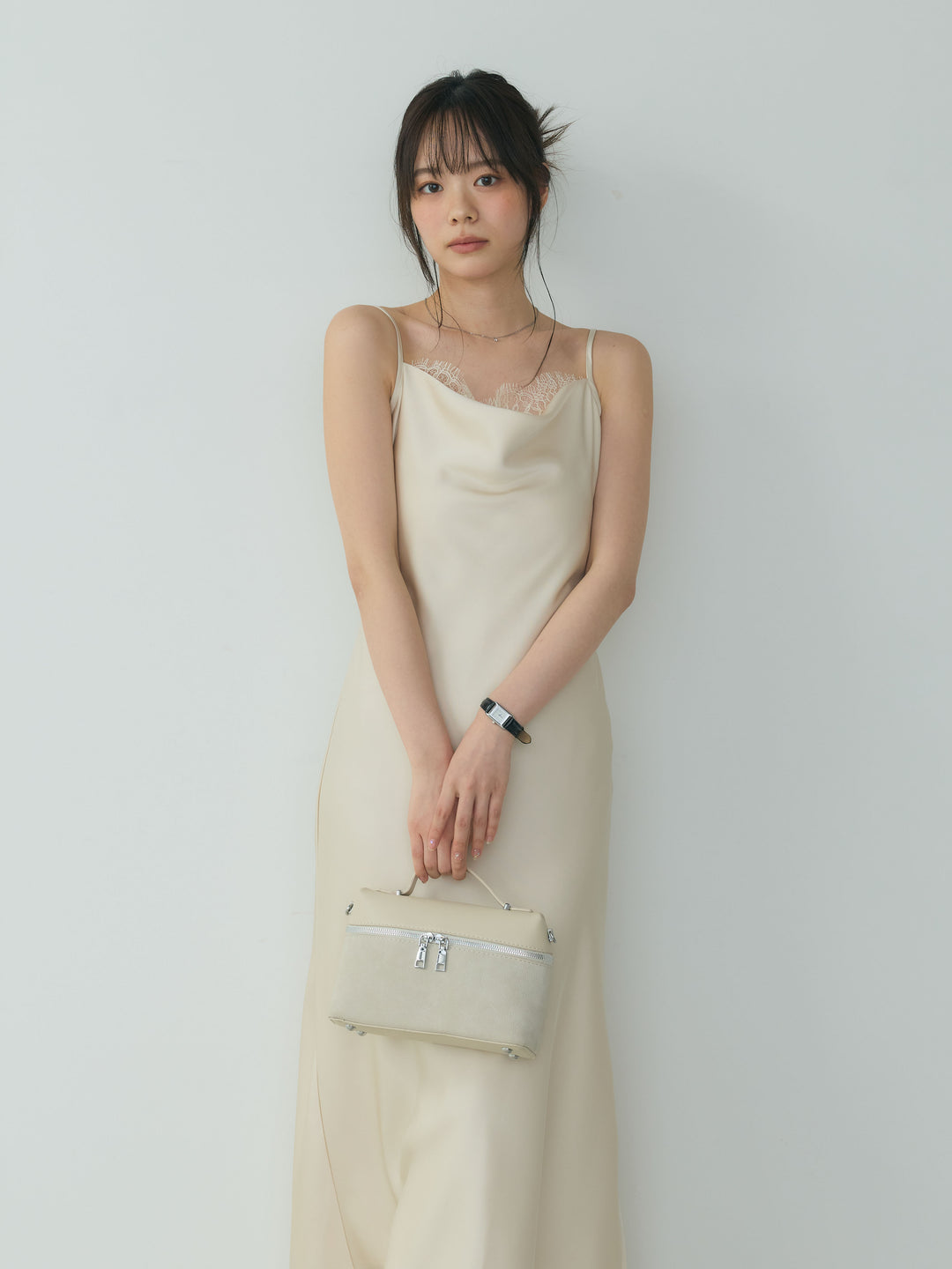 レースドッキングドレープサテンワンピース