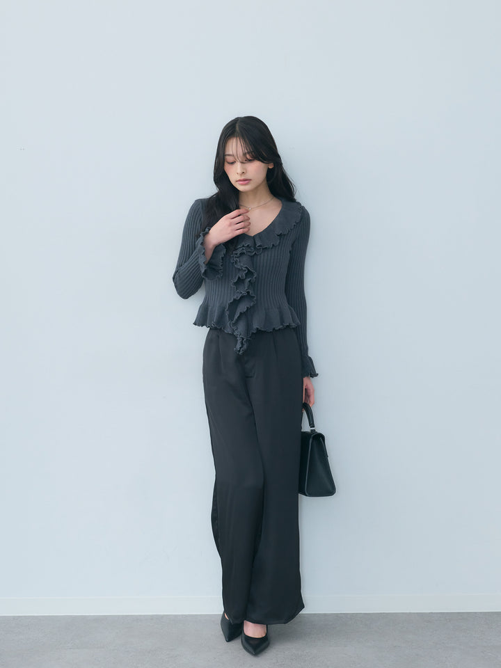 【SET】ラッフルフリルリブニットトップス+【Essential】センタープレスサテンパンツ(2set)