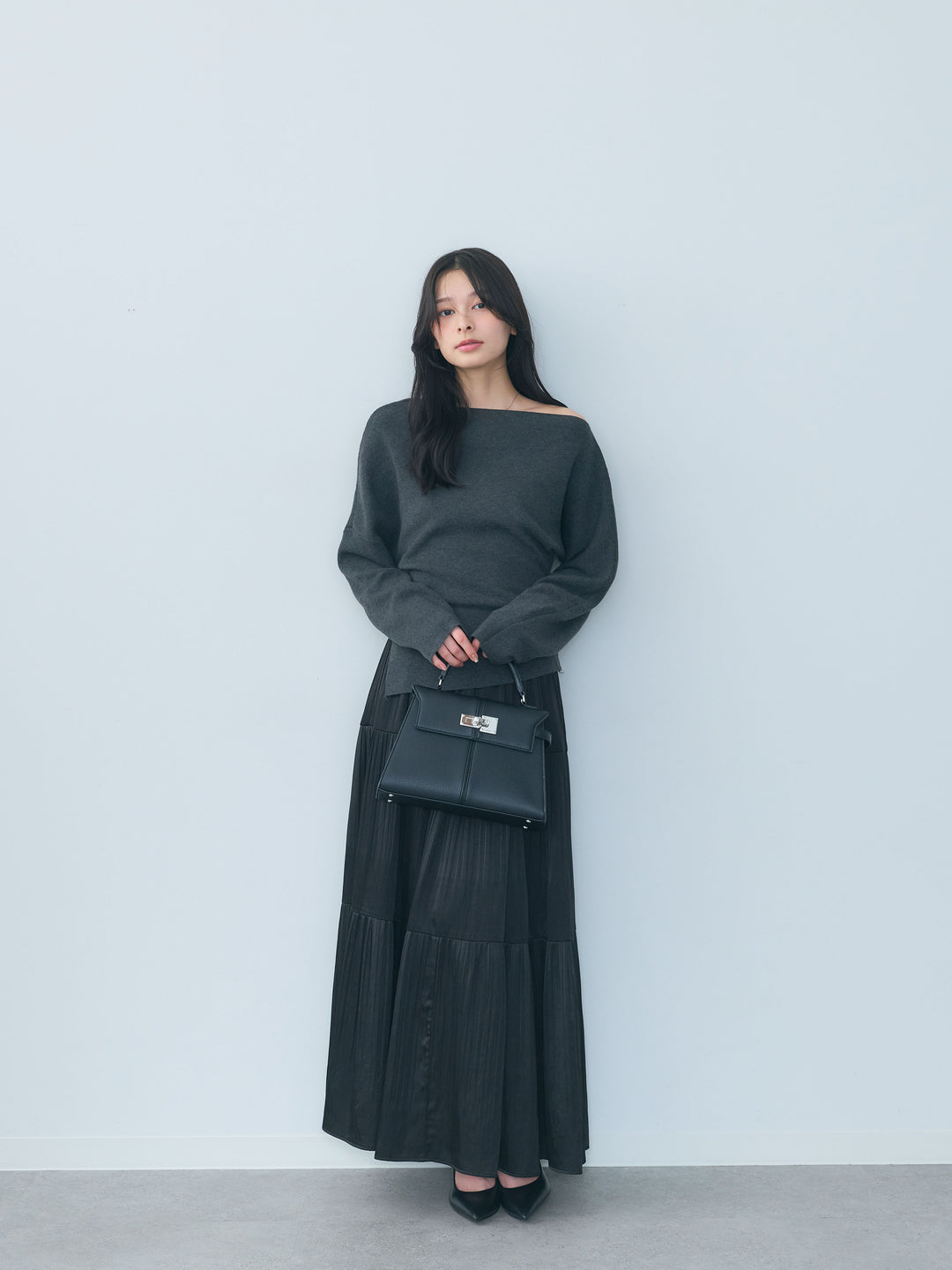 【SET】ワンショルソフトタッチニットトップス+【Essential】Soft sheen tiered flare skirt(2set)