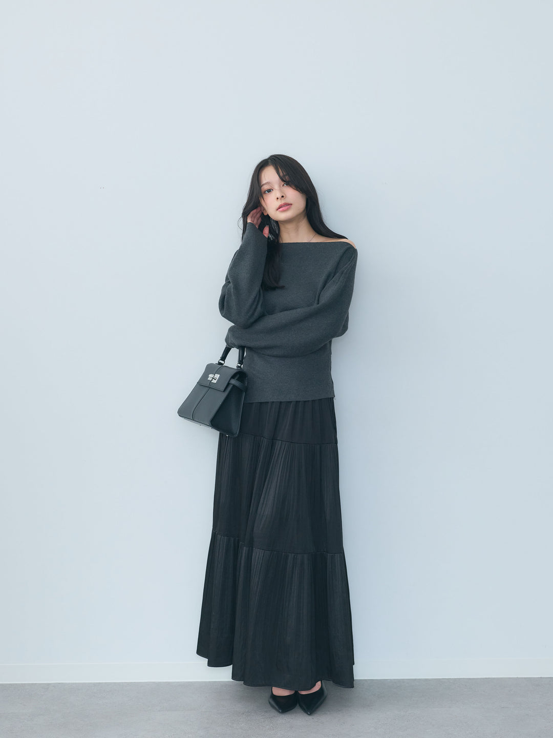 【SET】ワンショルソフトタッチニットトップス+【Essential】Soft sheen tiered flare skirt(2set)