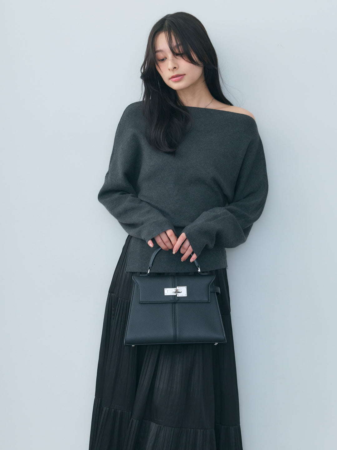 【SET】ワンショルソフトタッチニットトップス+【Essential】Soft sheen tiered flare skirt(2set)