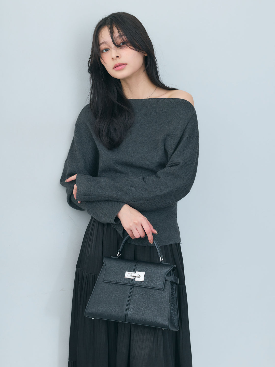【SET】ワンショルソフトタッチニットトップス+【Essential】Soft sheen tiered flare skirt(2set)