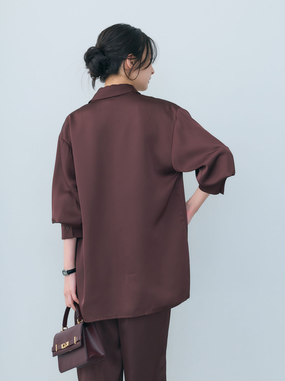 【Essential】Authentic satin shirts