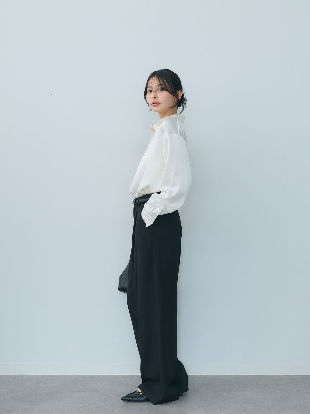 【Essential】Authentic satin shirts