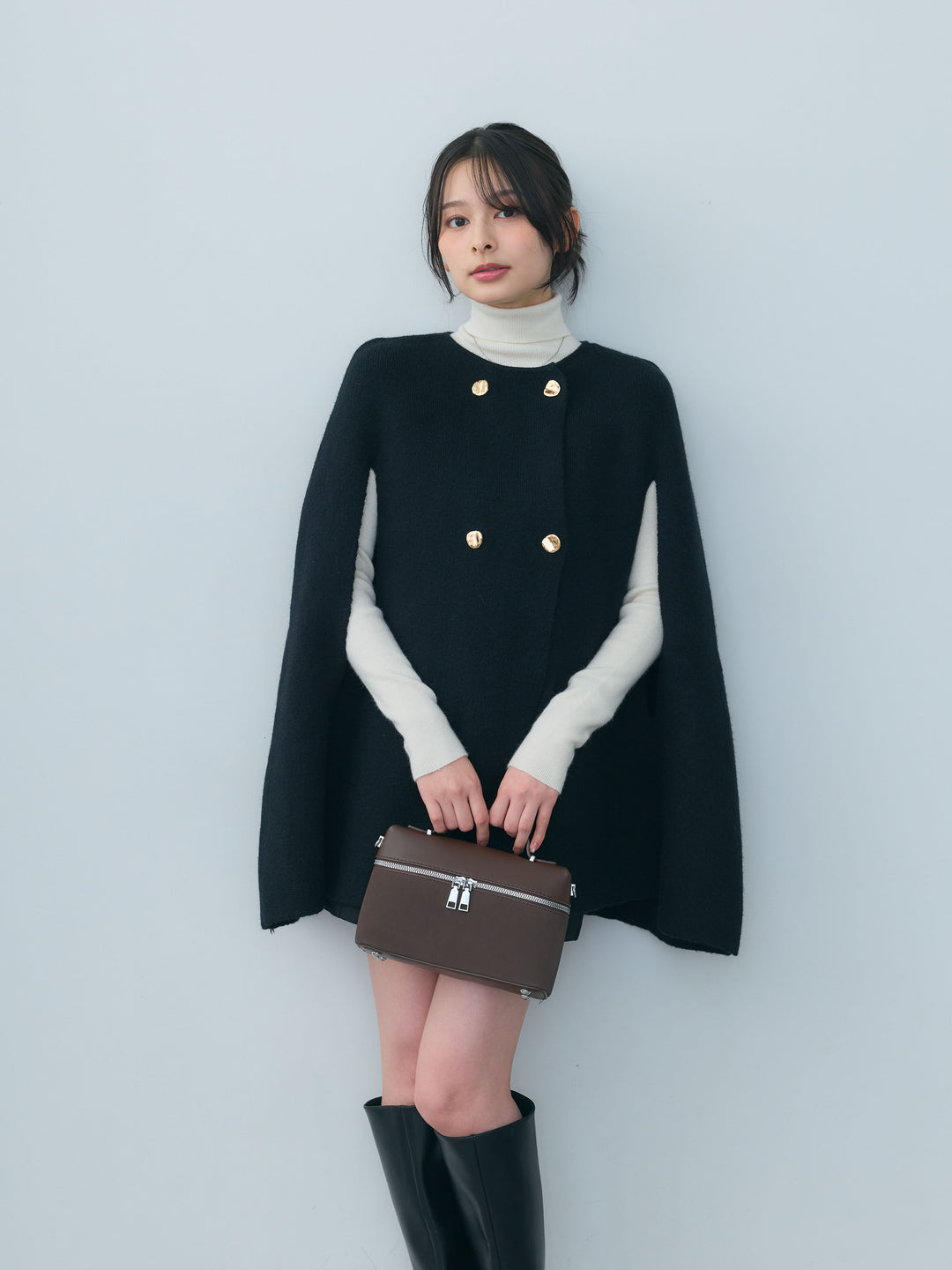 【SET】ニュアンスゴールドボタンニットケープコート+ベーシックソフトタッチタートルネックニットトップス(2set)