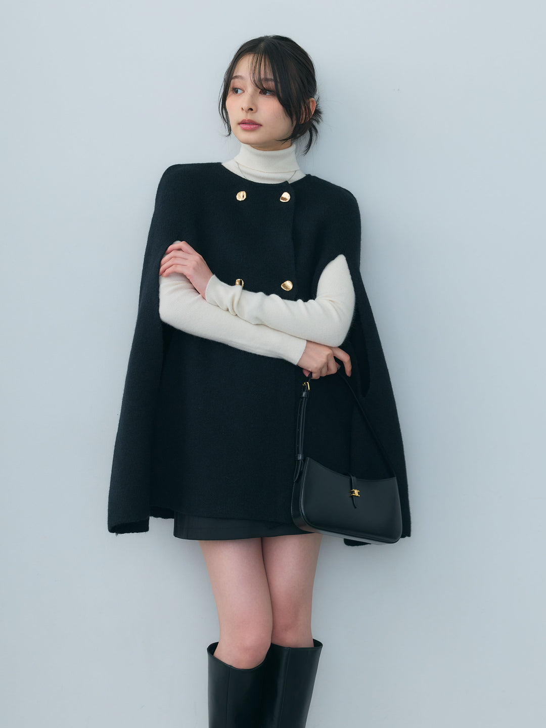 【SET】ニュアンスゴールドボタンニットケープコート+ベーシックソフトタッチタートルネックニットトップス(2set)