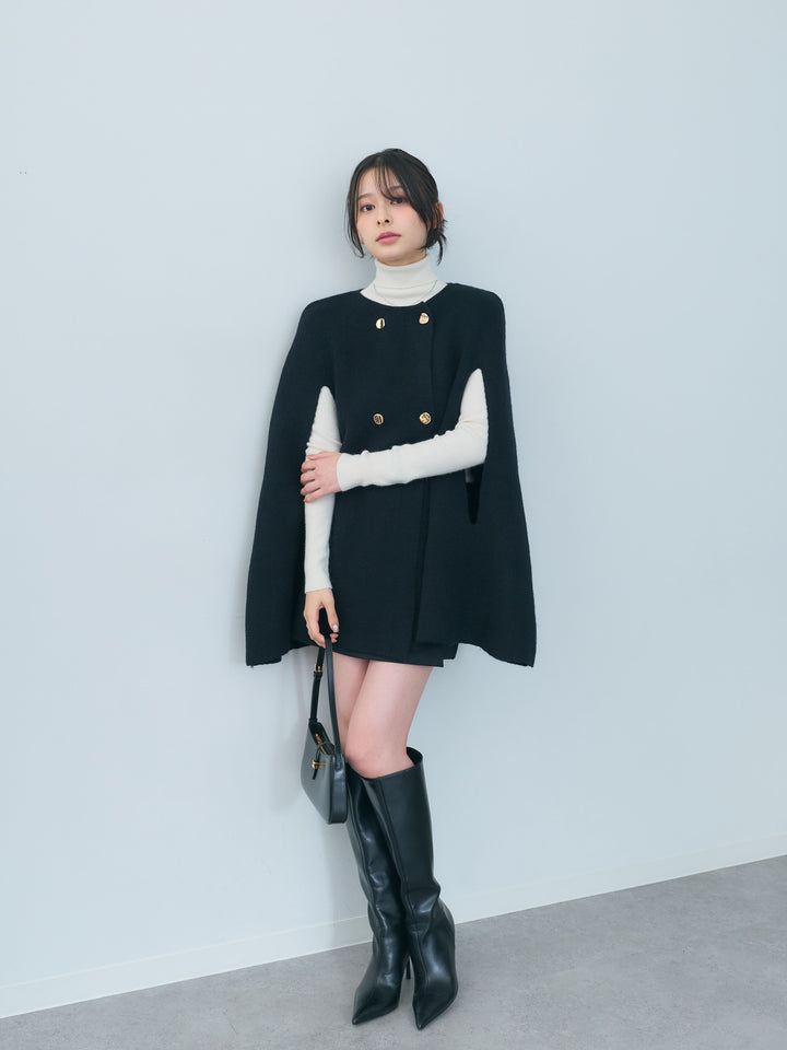 ニュアンスゴールドボタンニットケープコート