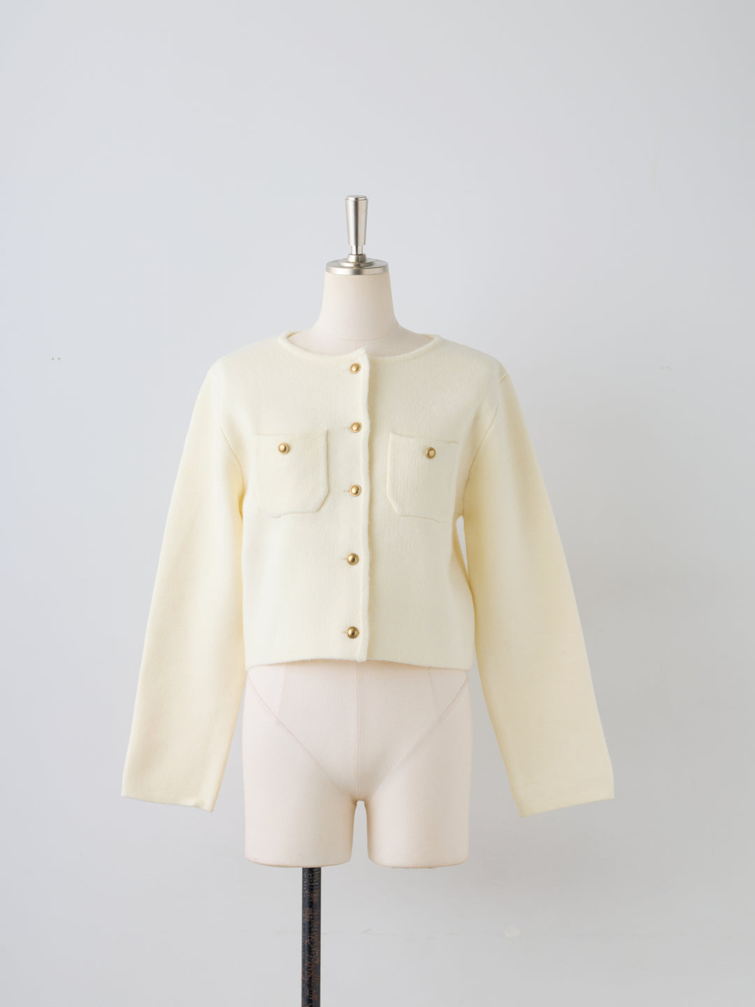 【Essential】Gold button short knit jacket