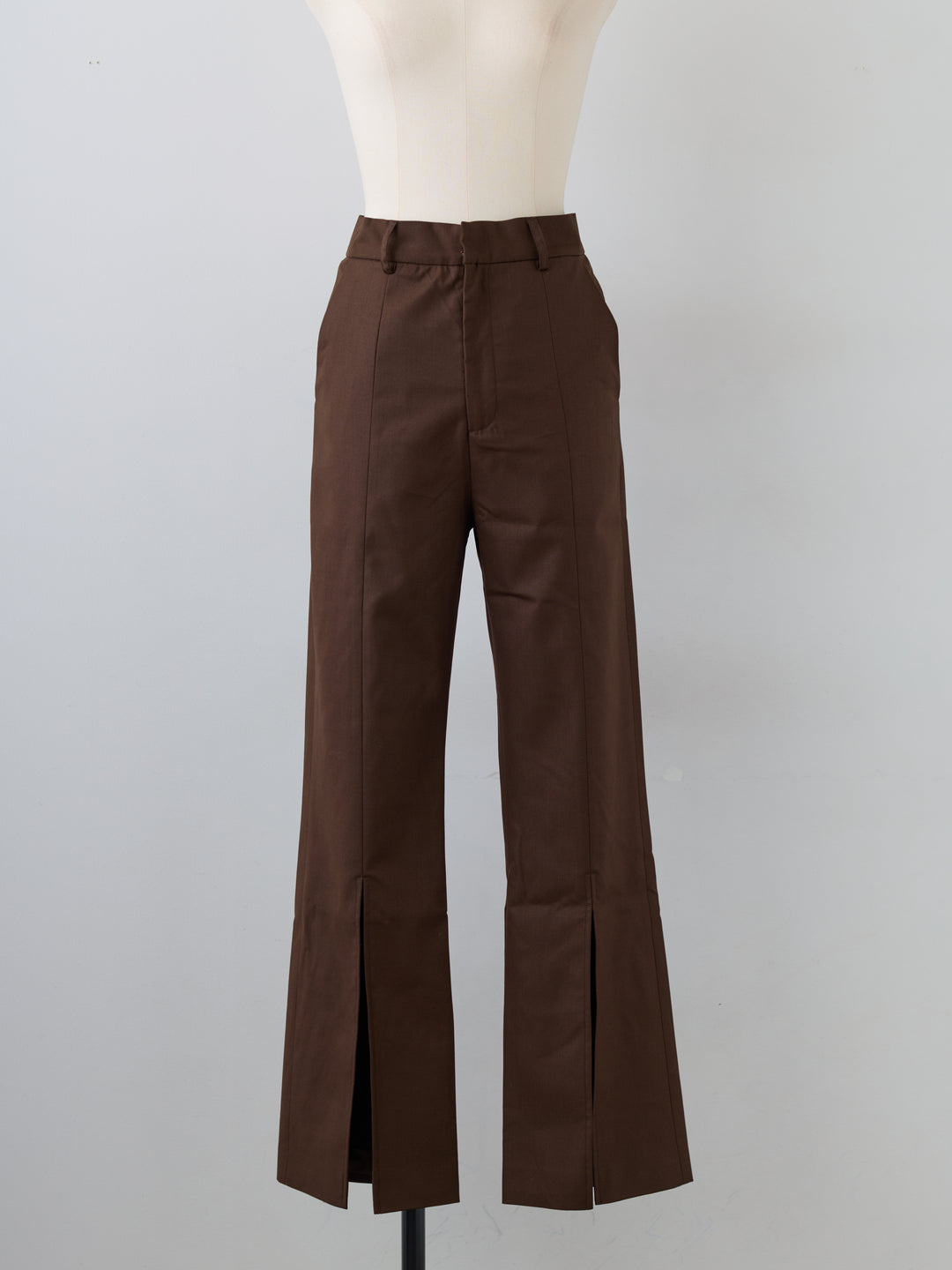 【Essential】Front slit semi-flare pants