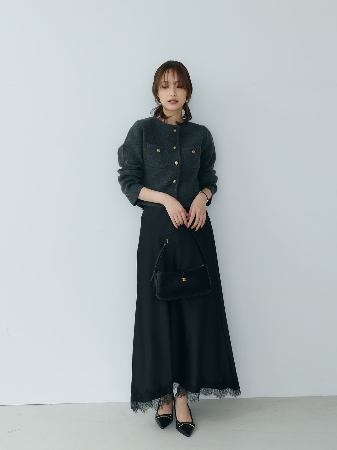 裾レースAラインサテンスカート