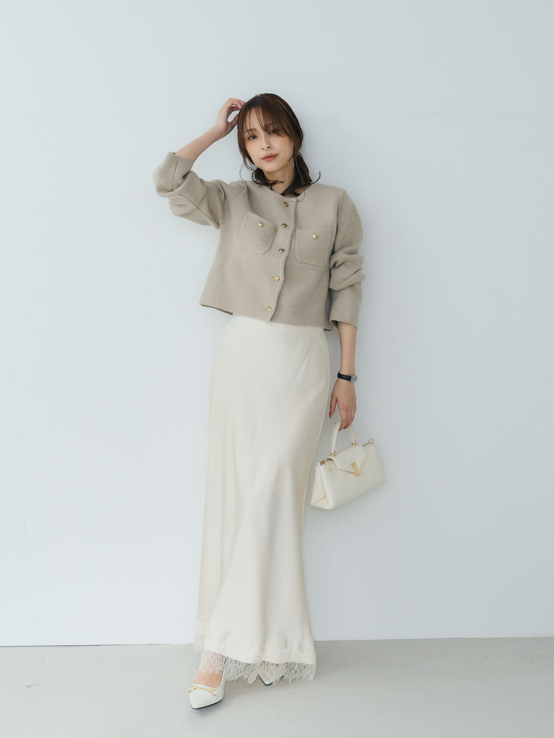 【SET】【Essential】Gold button short knit jacket+裾レースAラインサテンスカート(2set)