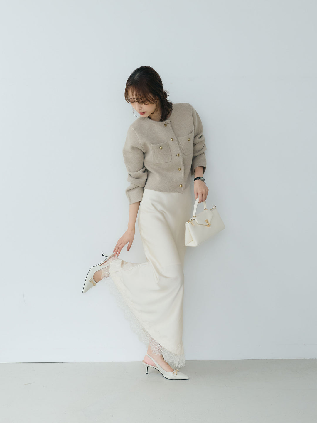 【Essential】Gold button short knit jacket