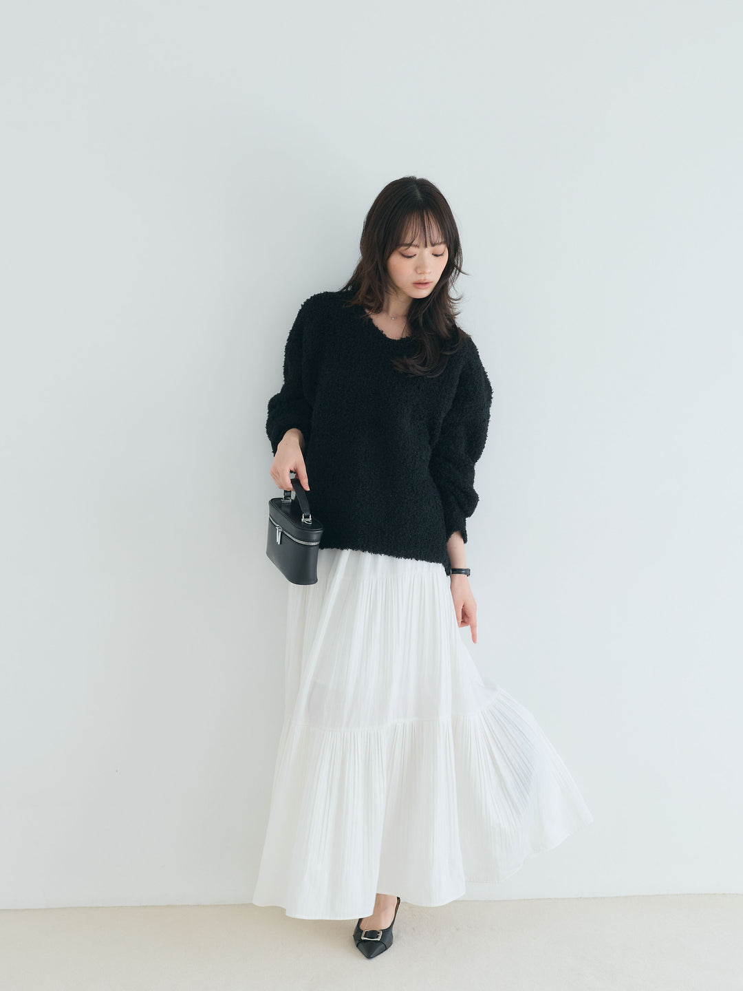 【SET】プードルフェザーVネックプルオーバー+【Essential】Soft sheen tiered flare skirt(2set)