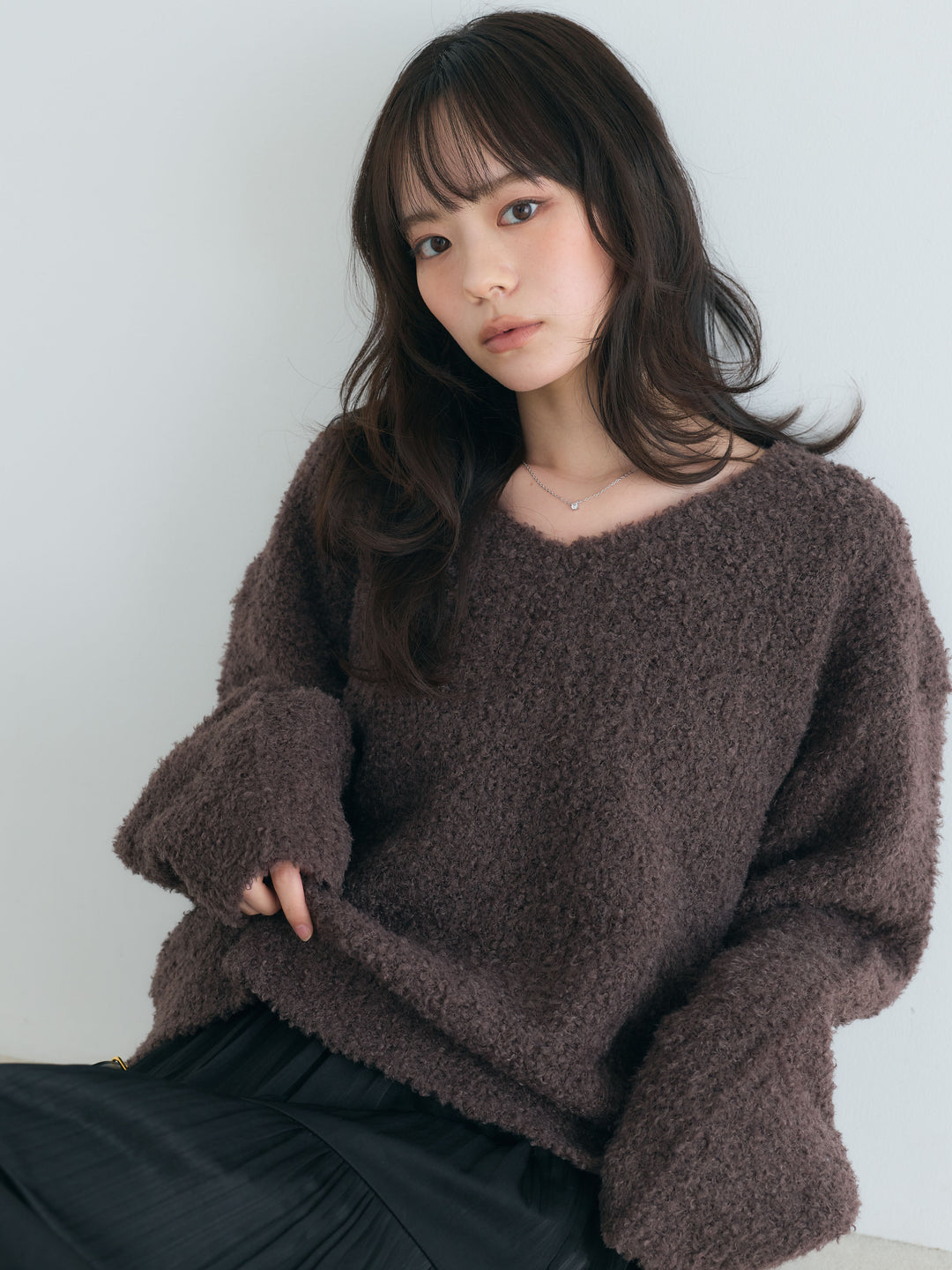 【SET】プードルフェザーVネックプルオーバー+【Essential】Soft sheen tiered flare skirt(2set)